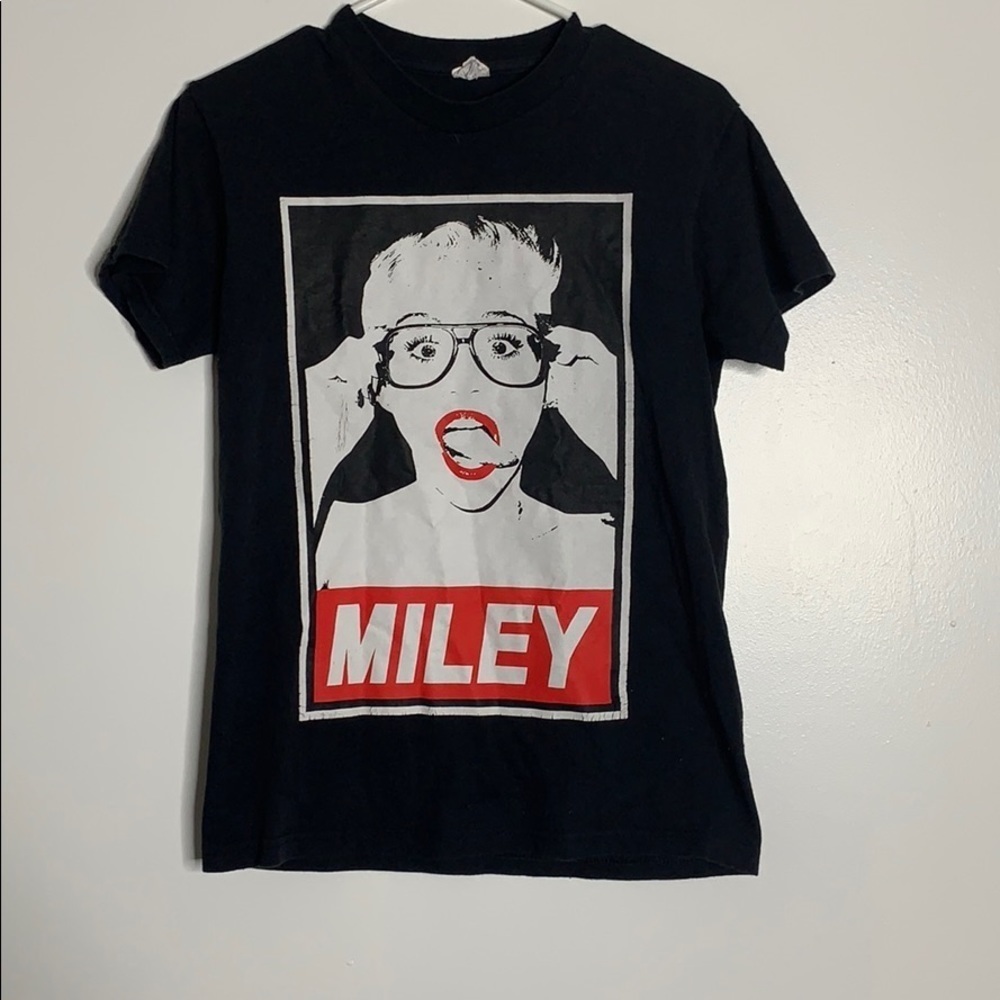 Y2K Miley Cyrus Graphic Tee